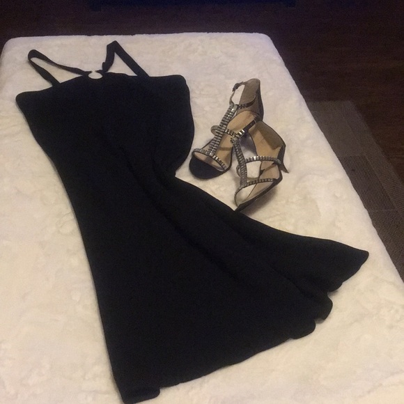 Black Evening Dress - Picture 3 of 7